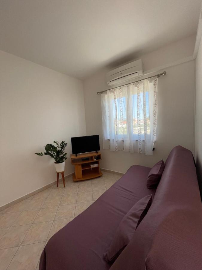 Apartmani Ruzarija Rab Town Exterior foto